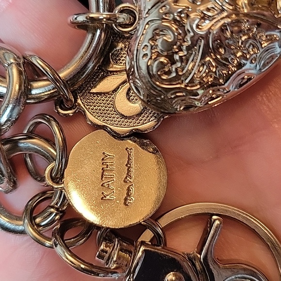 Key Chain Crystal & Silver Hearts Design Kathy Van Zeeland - Picture 6 of 6